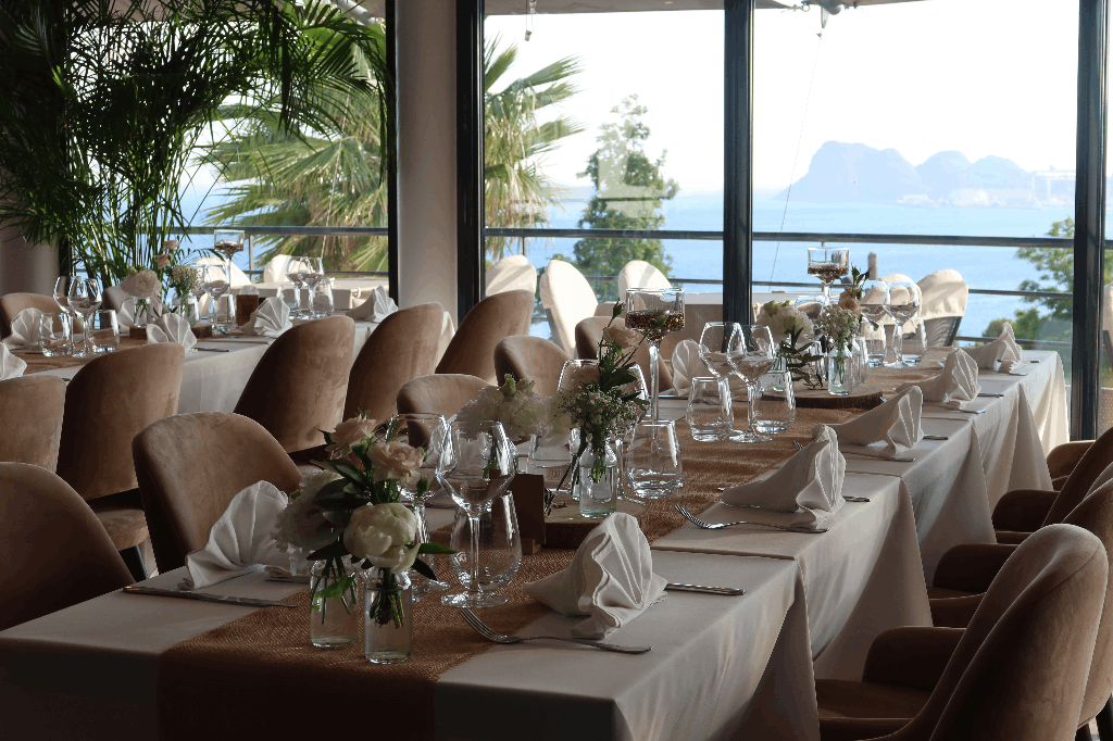 La Ferme Auberge De La Baie Des Anges - Restaurant La Ciotat