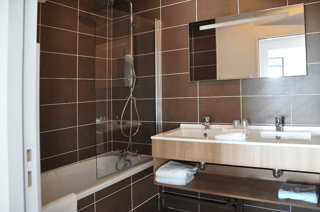 GOLDEN TULIP PORNIC SUITES