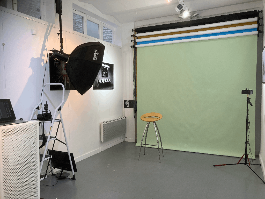 W44 Photo gallery