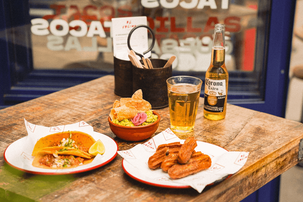 El Vecino Taqueria Marais