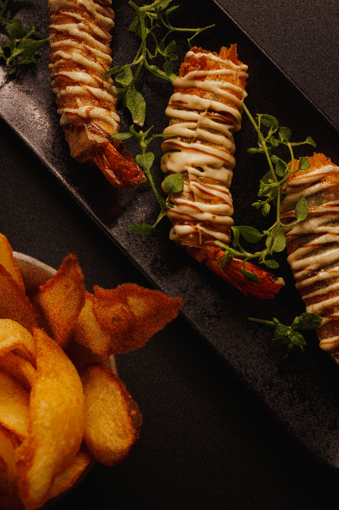 Minuit Express - Cocktail & Spirits Bar