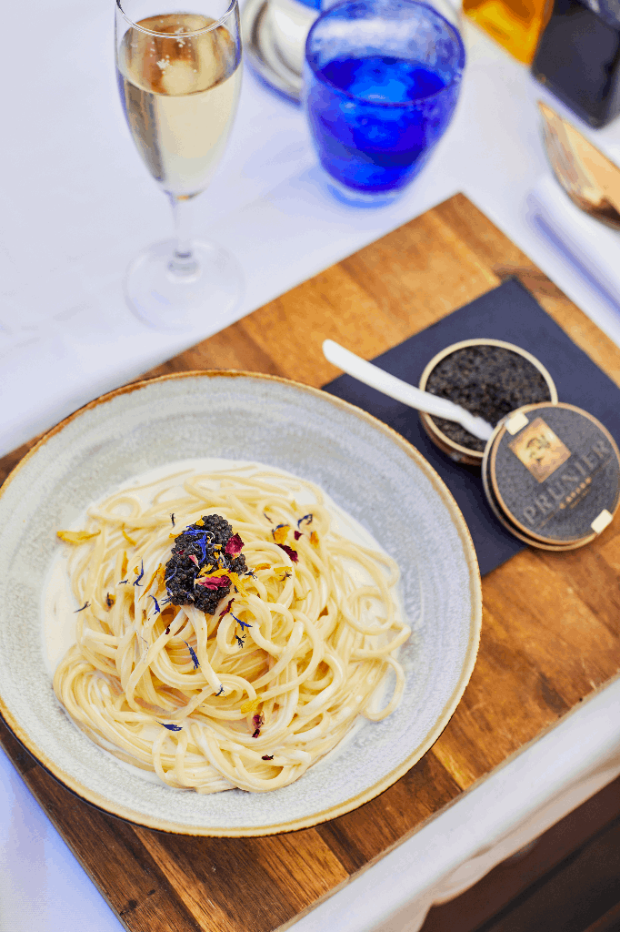 Vilebrequin La Plage Ondine - Restaurant & Beach Club