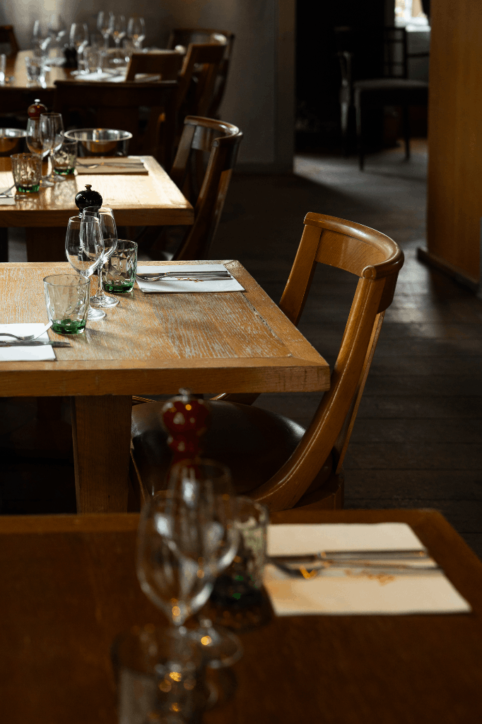 LES COMÉDIENS - Bistro des théâtres