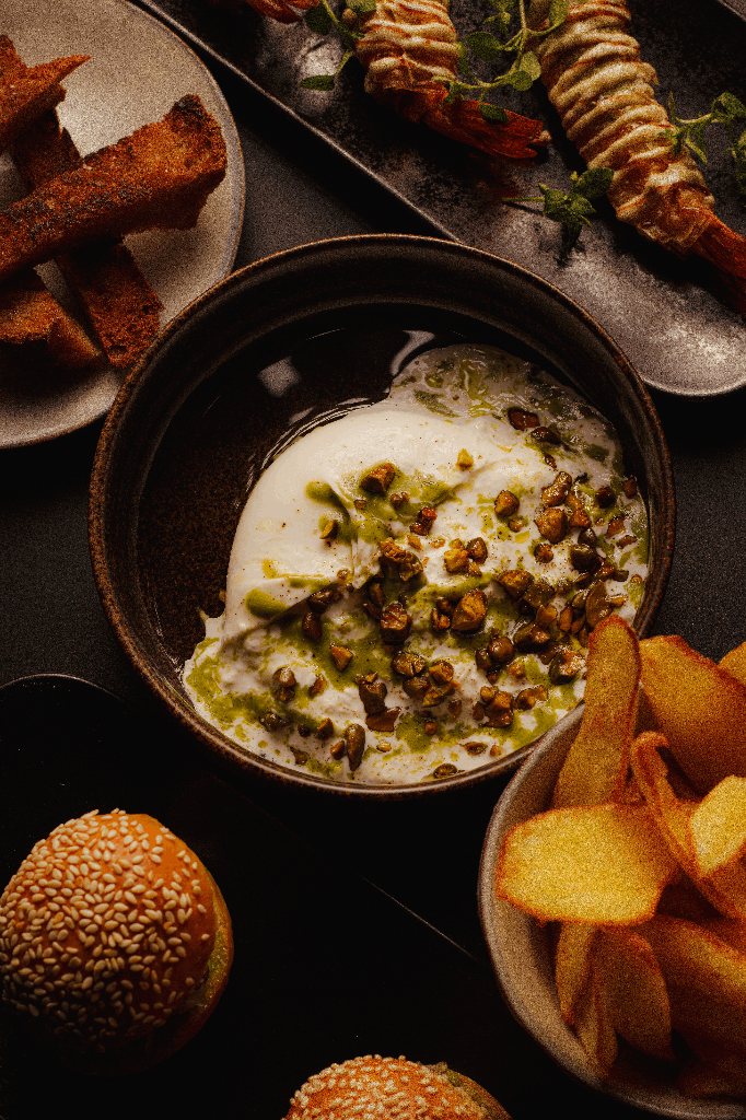 Minuit Express - Cocktail & Spirits Bar