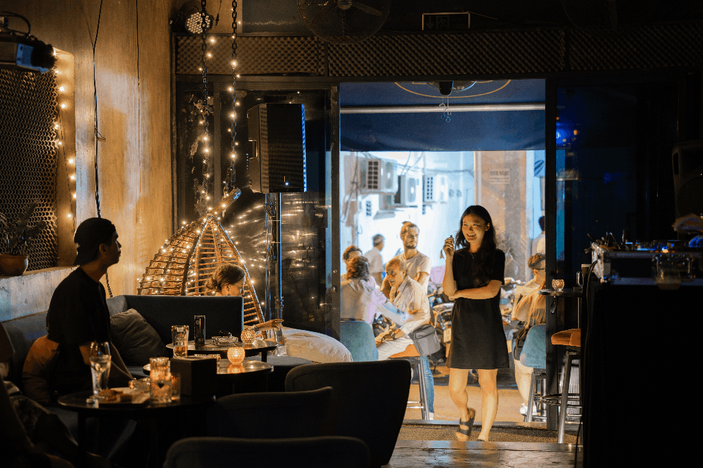 Luu Bar